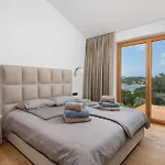 Βίλα 1 With Pool Soline, Krk, 280 M From Beach, By 4villas Soline (Krk)