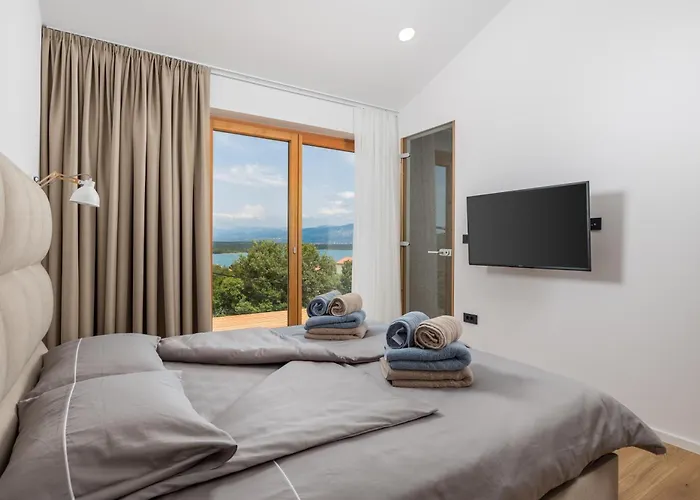 1 With Pool Soline, Krk, 280 M From Beach, By 4villas Soline (Krk)