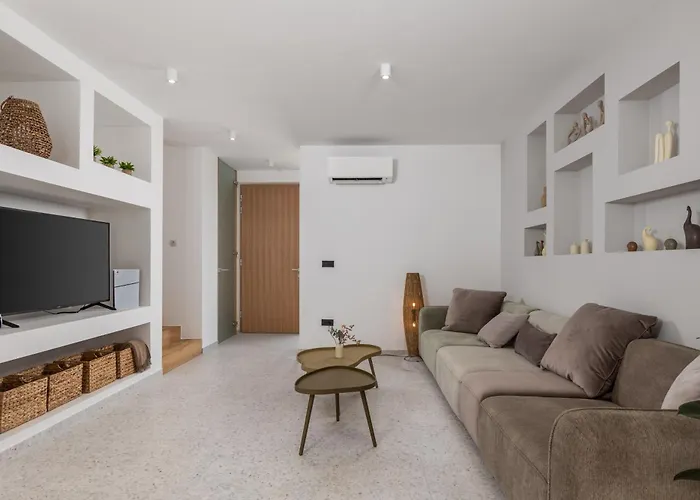 1 With Pool Soline, Krk, 280 M From Beach, By 4villas Soline (Krk)