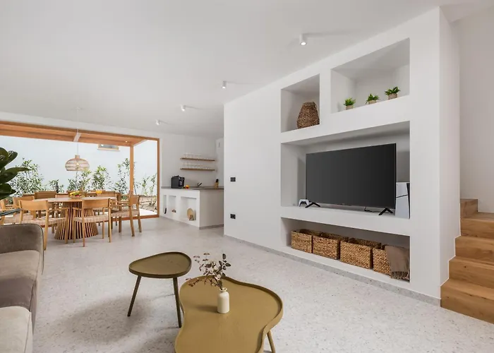 1 With Pool Soline, Krk, 280 M From Beach, By 4villas Willa