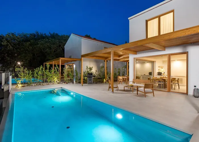 1 With Pool Soline, Krk, 280 M From Beach, By 4villas Willa