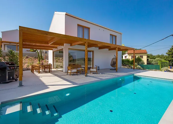 1 With Pool Soline, Krk, 280 M From Beach, By 4villas Willa