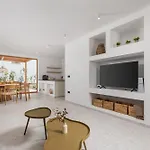1 With Pool Soline, Krk, 280 M From Beach, By 4villas 빌라
