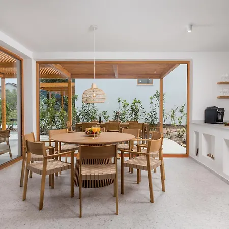 1 With Pool Soline, Krk, 280 M From Beach, By 4villas 빌라