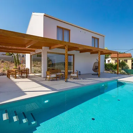 1 With Pool Soline, Krk, 280 M From Beach, By 4villas 빌라